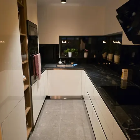 Private House With Jacuzzi And Sauna Vila
