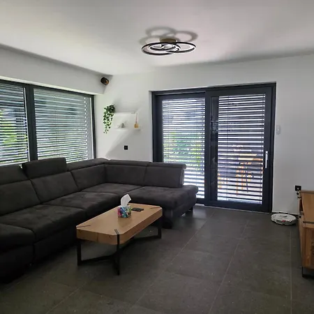 Private House With Jacuzzi And Sauna Domžale