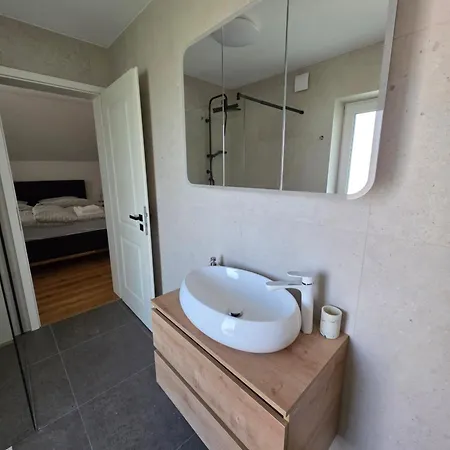 Vila Private House With Jacuzzi And Sauna